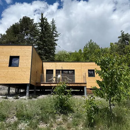Petit Neuf Avec Jardin - La Montagne Sud Chalet